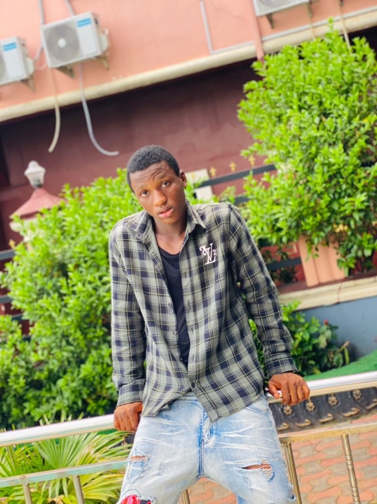 Lucidboi – Mighty